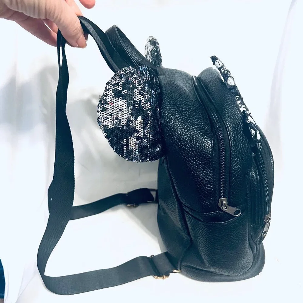 Disney color black